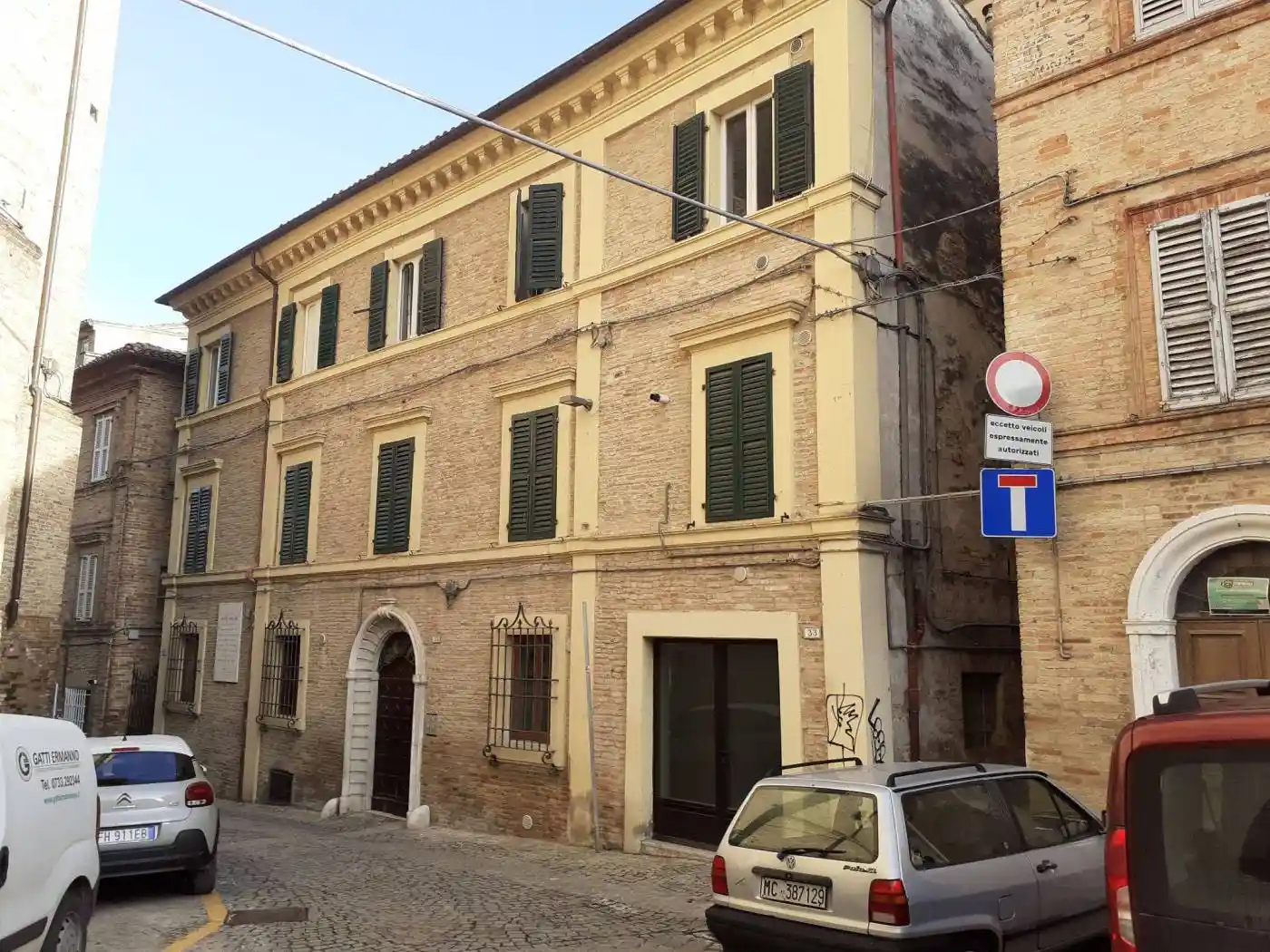 Palazzo - Edificio in vendita a Macerata