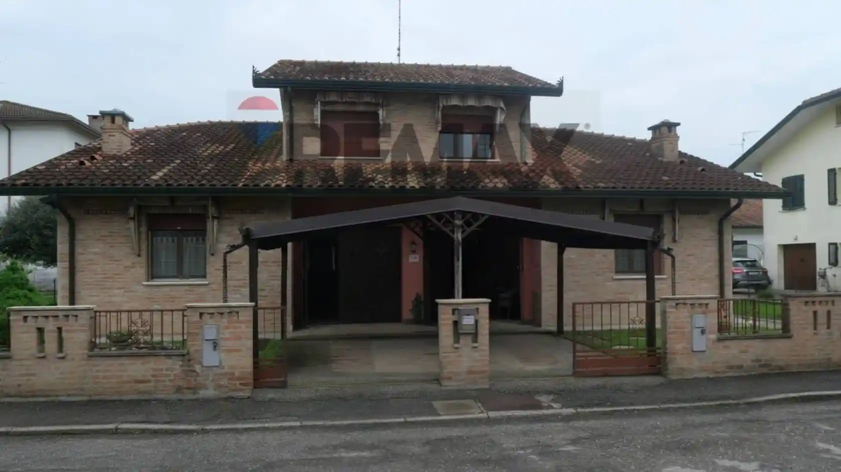 Villa in vendita a Tresignana