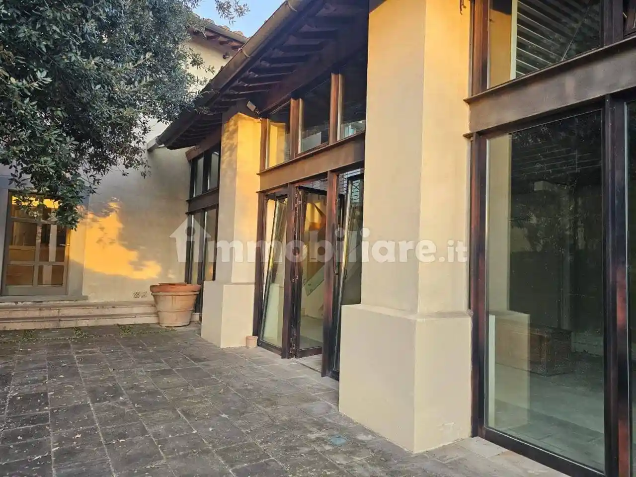 Villa in vendita a Campi Bisenzio