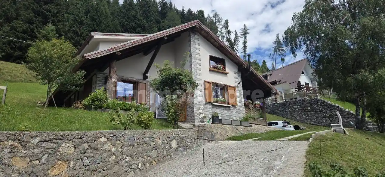 Rustico - Casale in vendita a Bienno