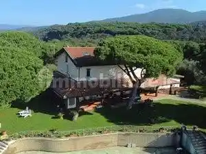 Villa in vendita a Scarlino