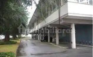 Palazzo - Stabile in vendita a Cuneo