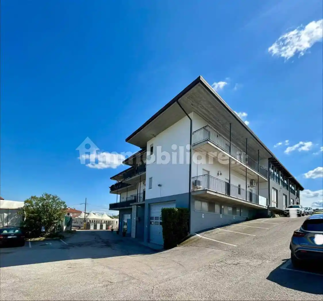 Palazzo - Edificio in vendita a Treglio