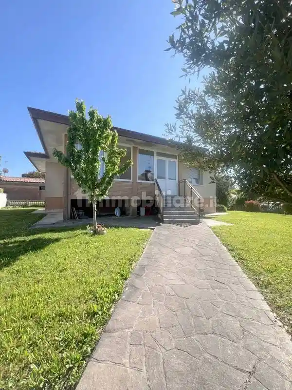Villa in vendita a Morsano al Tagliamento