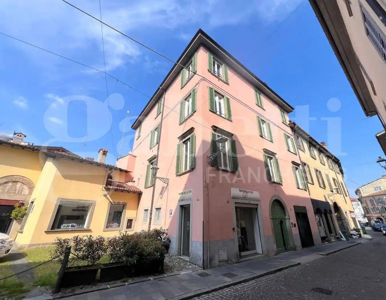Appartamento in vendita a Bergamo