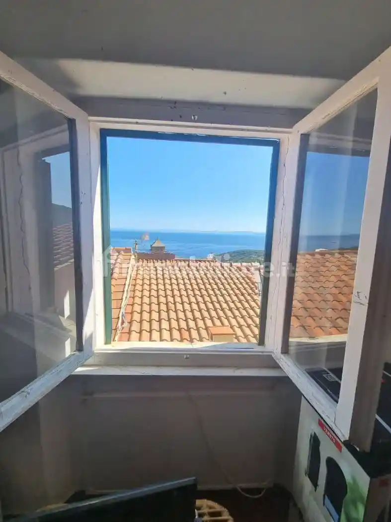Appartamento in vendita a Marciana