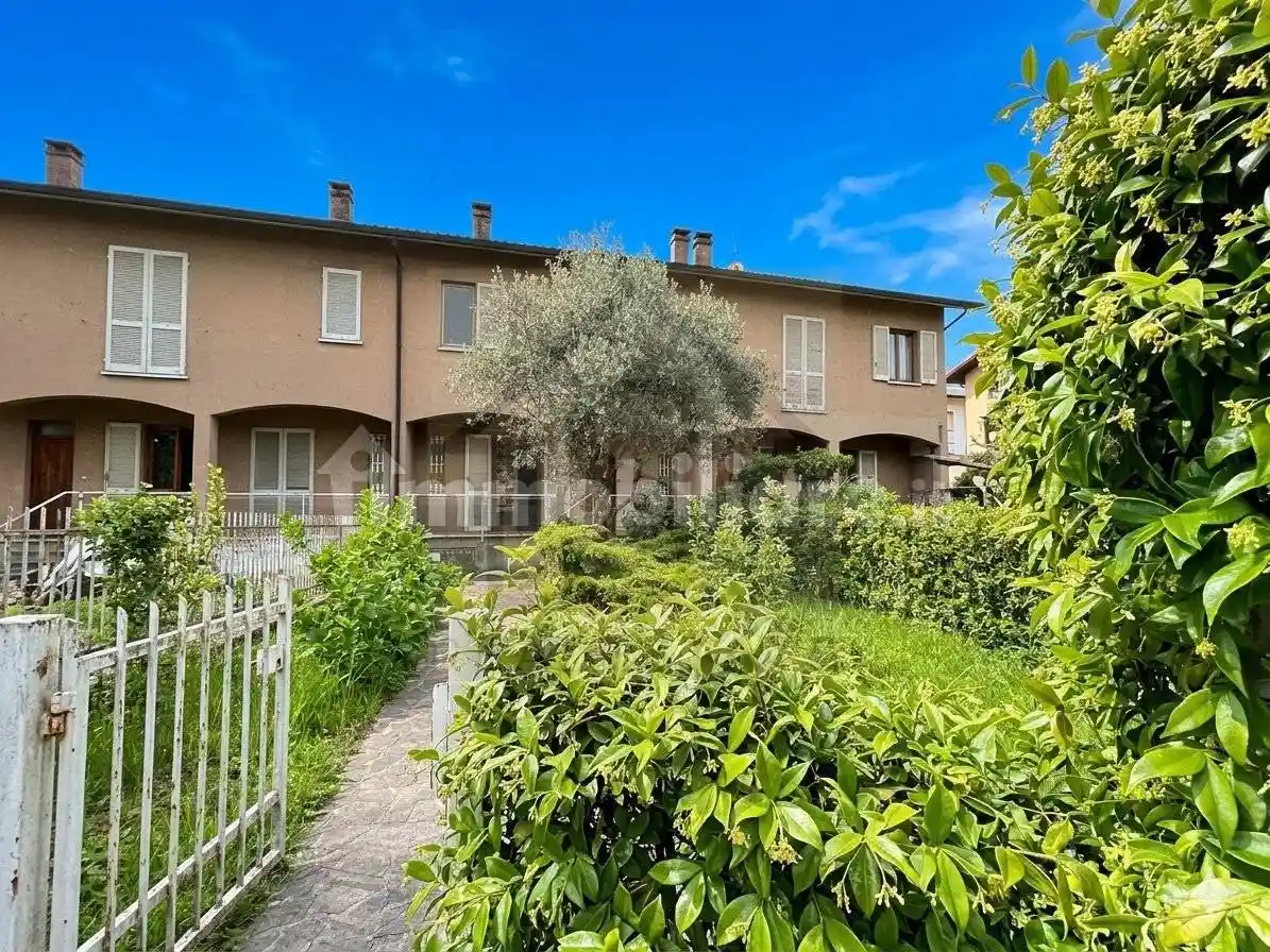 Villetta a schiera in vendita a Bernareggio