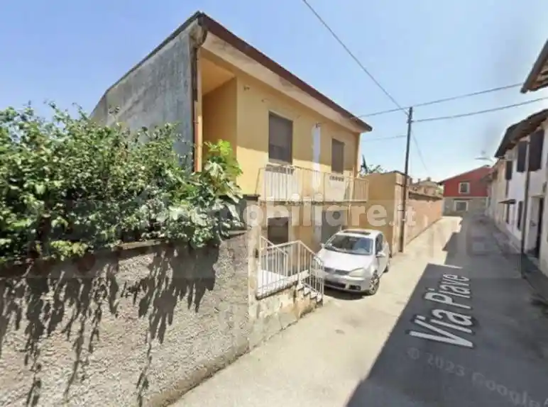 Casa indipendente in vendita a Corte de' Cortesi con Cignone