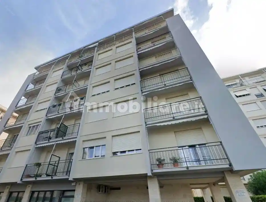 Appartamento in vendita a Livorno