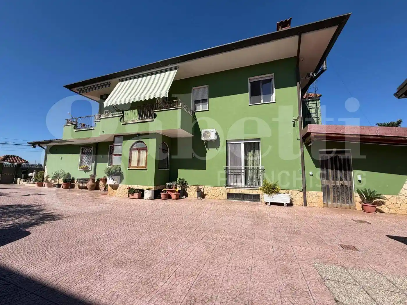 Villa in vendita a Latina