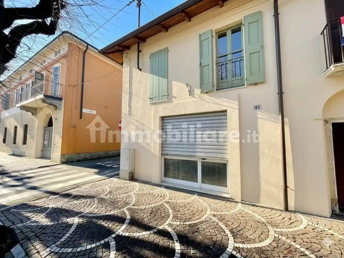 Casa indipendente in vendita a Robecco d'Oglio