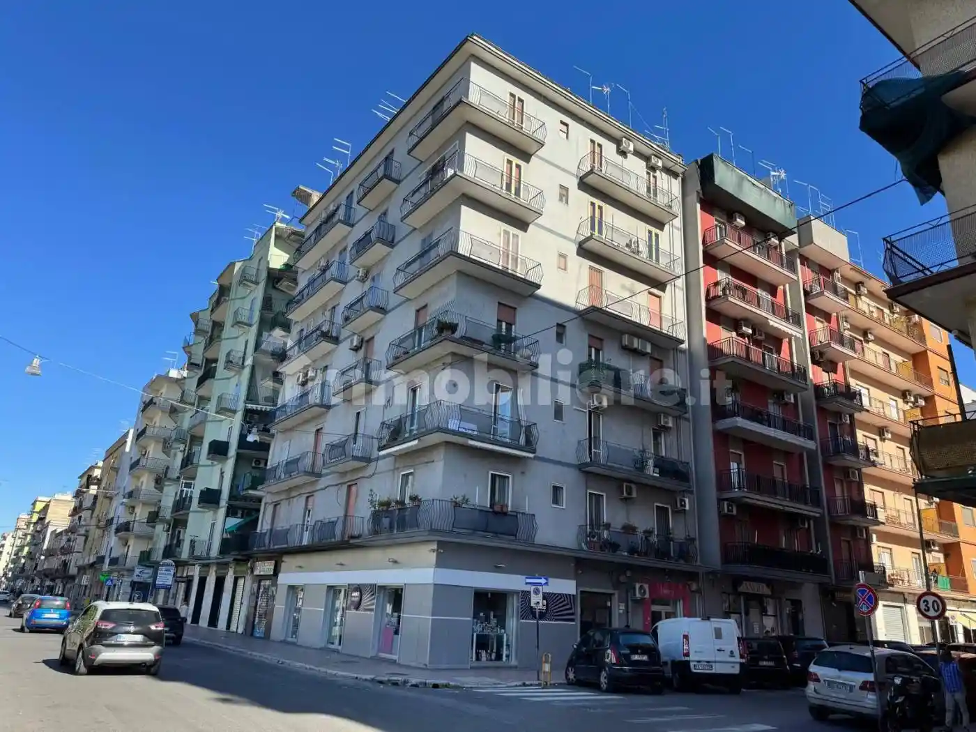 Appartamento in vendita a Taranto