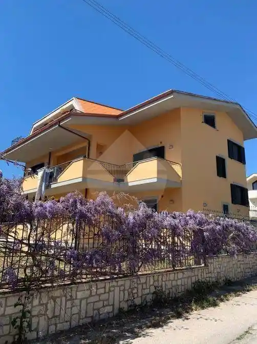 Villa in vendita a Minturno