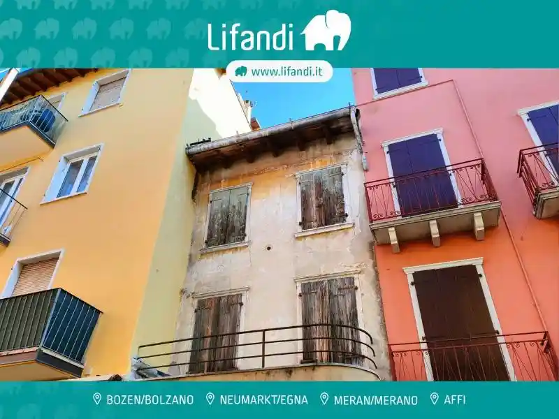 Rustico - Casale in vendita a Torri del Benaco