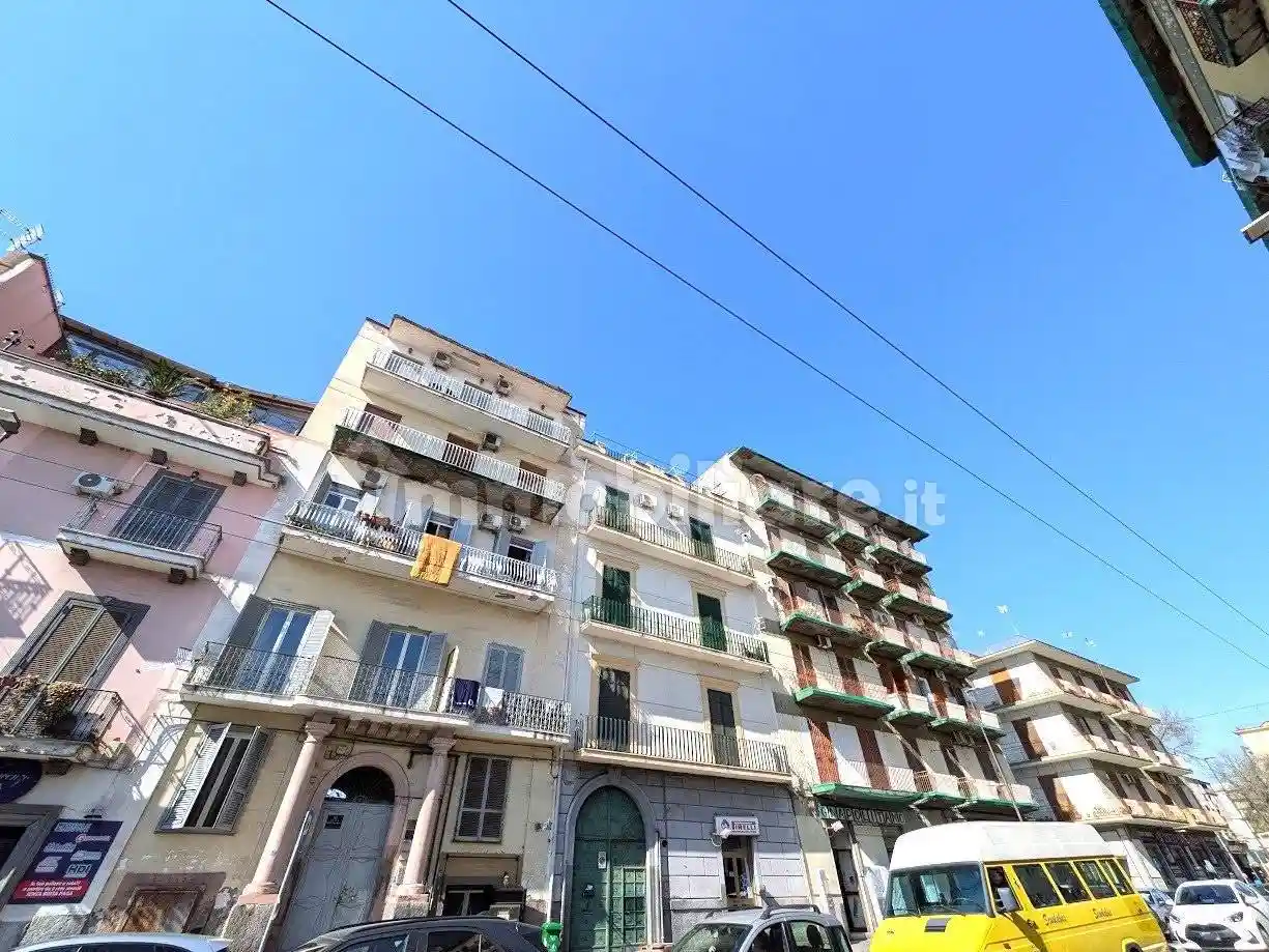 Appartamento in vendita a Napoli