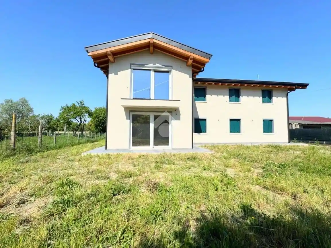 Appartamento in vendita a Rivignano Teor