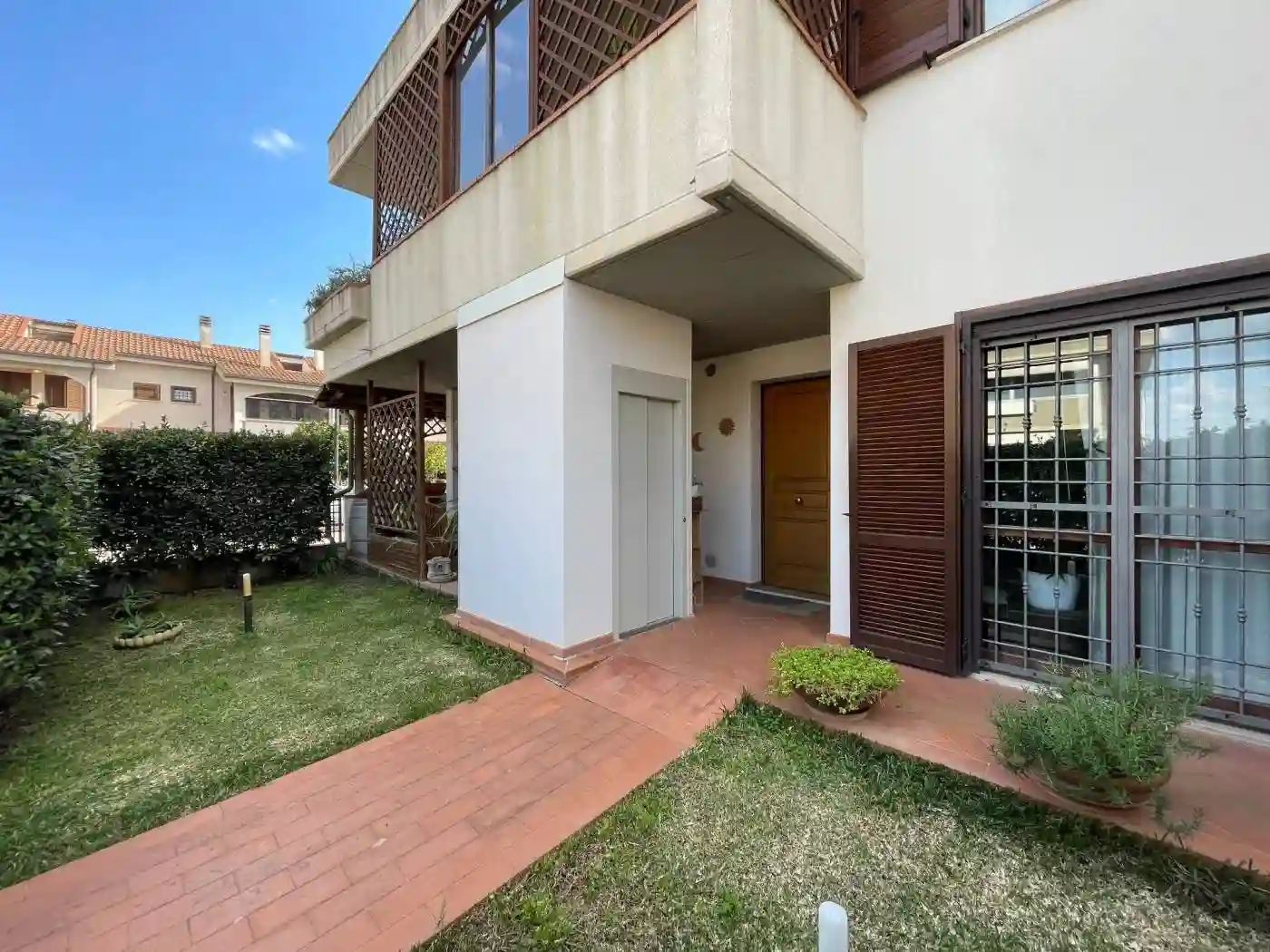 Villa - foto 2