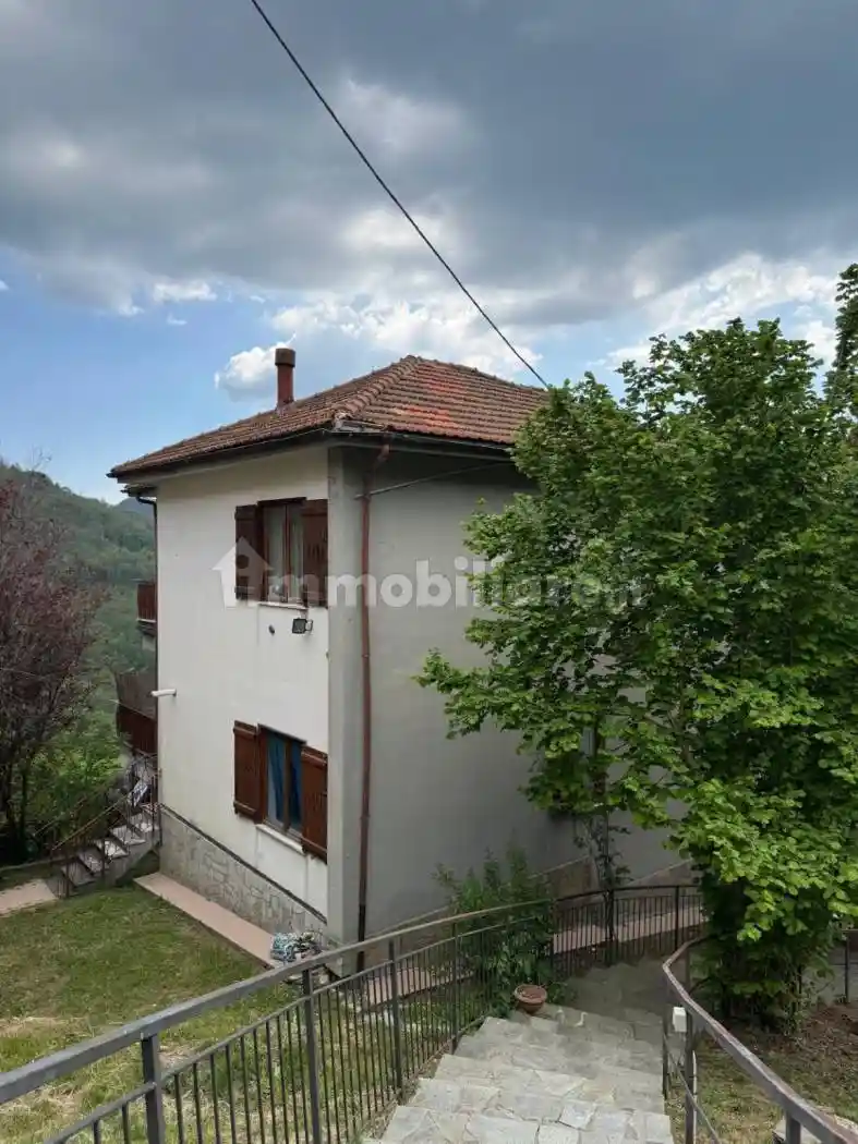 Villa in vendita a Davagna