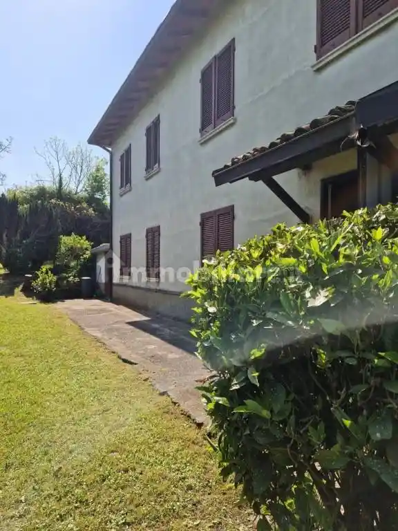 Casa indipendente in vendita a Lurago d'Erba