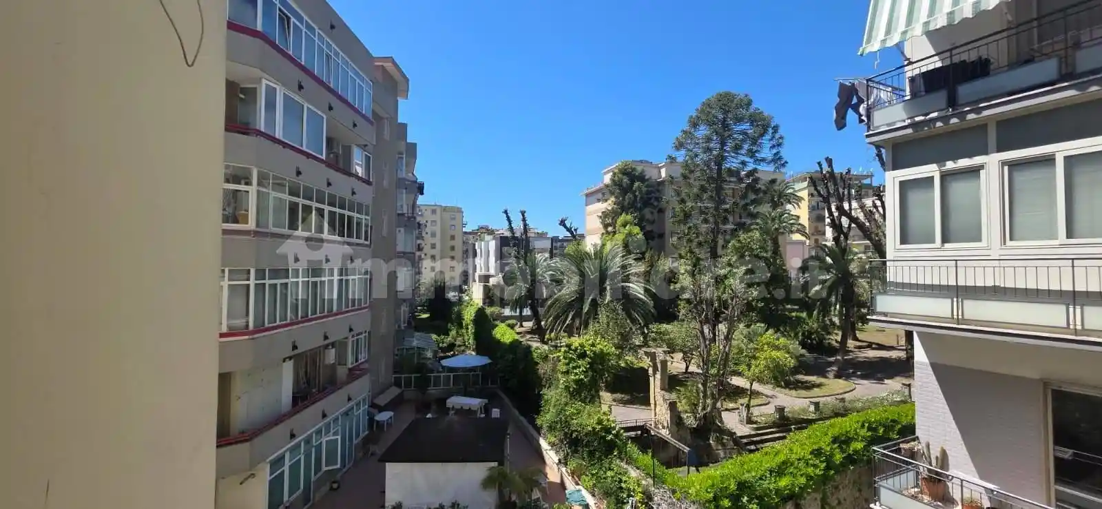 Appartamento in vendita a Napoli