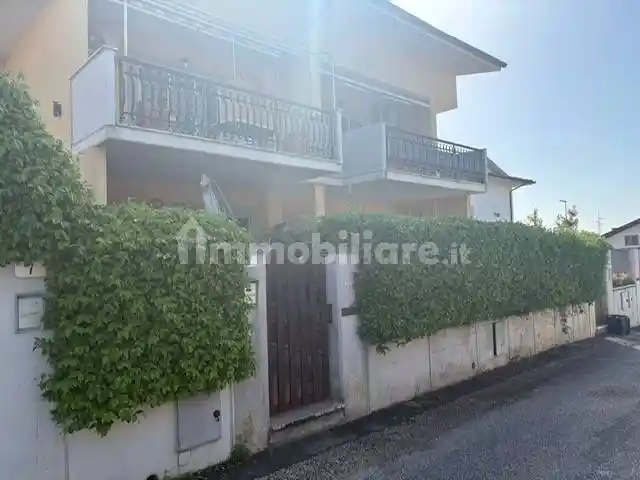 Appartamento in vendita a Fara in Sabina