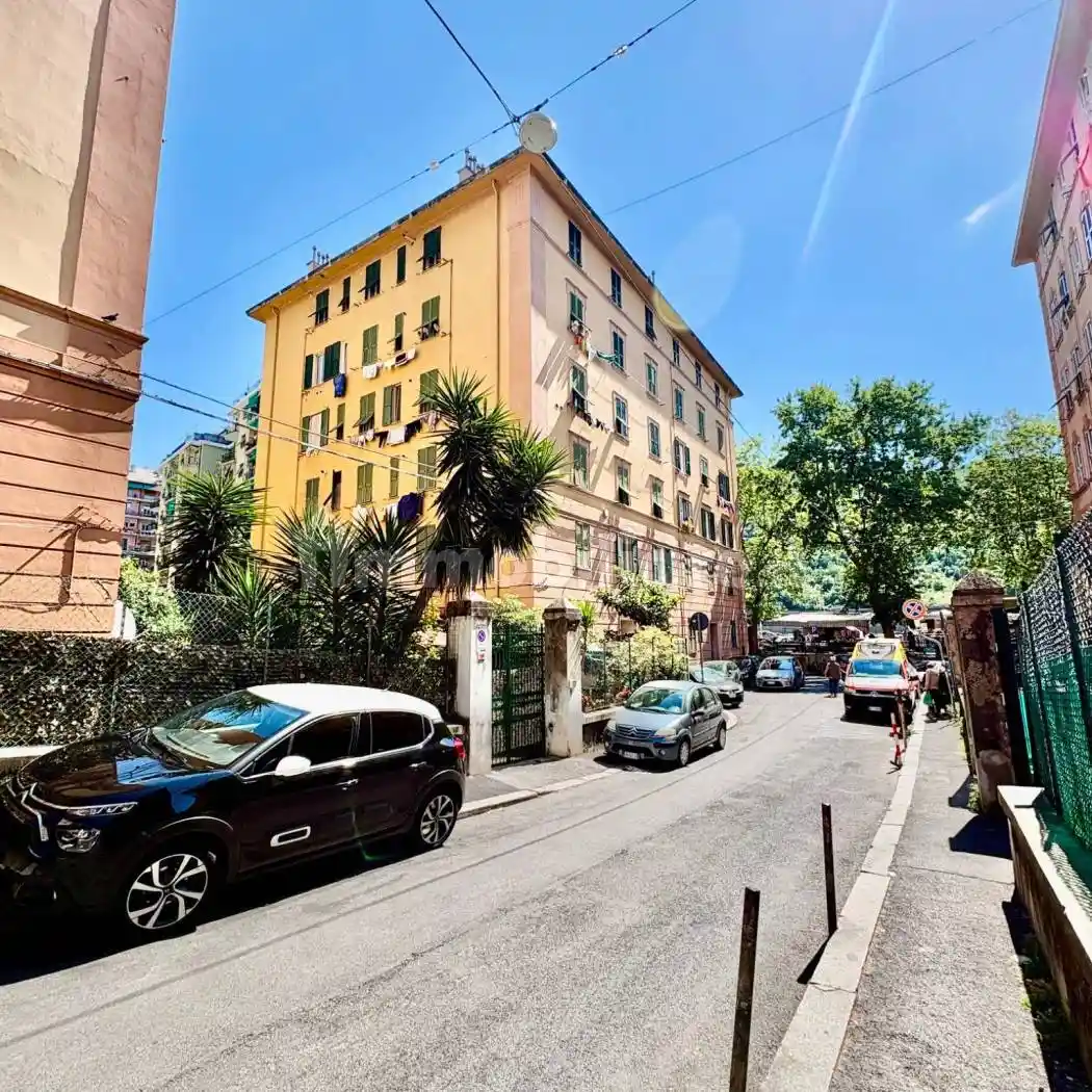 Appartamento in vendita a Genova