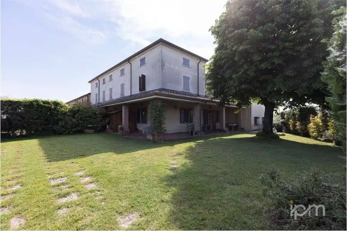 Villa in vendita a Porto Mantovano