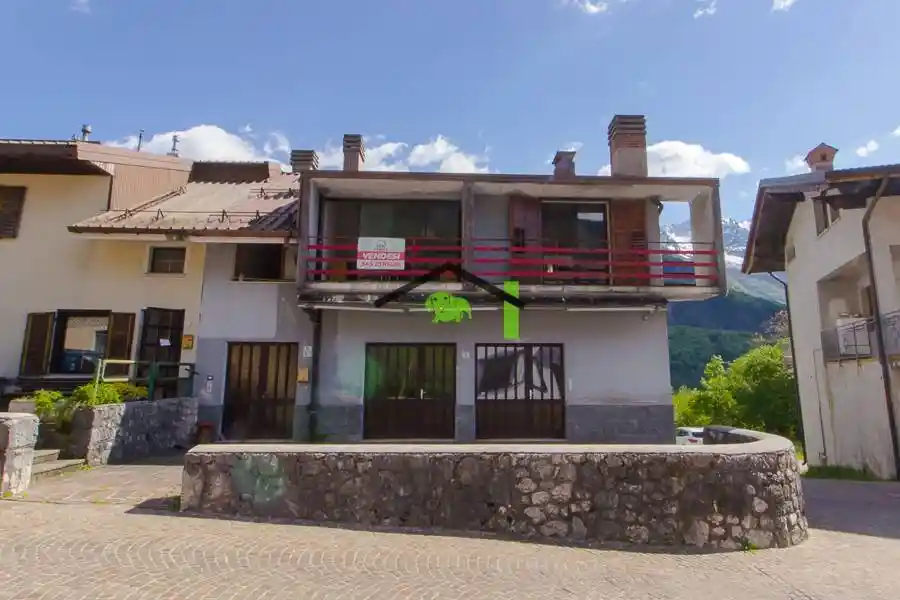 Villa in vendita a Resia