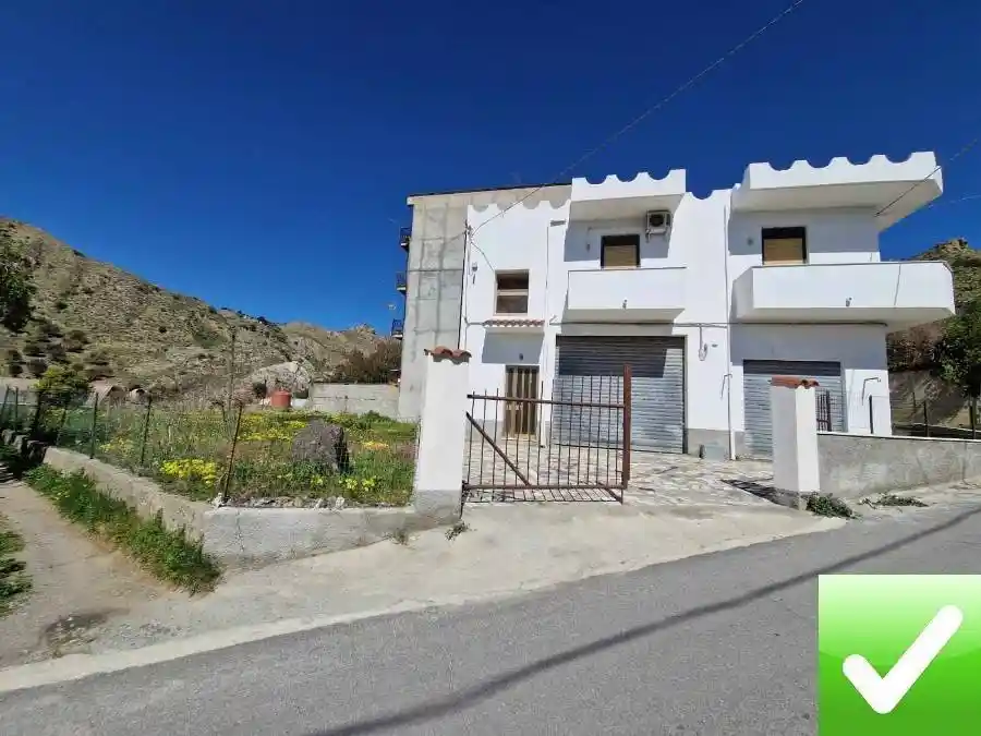 Villa in vendita a Montebello Ionico