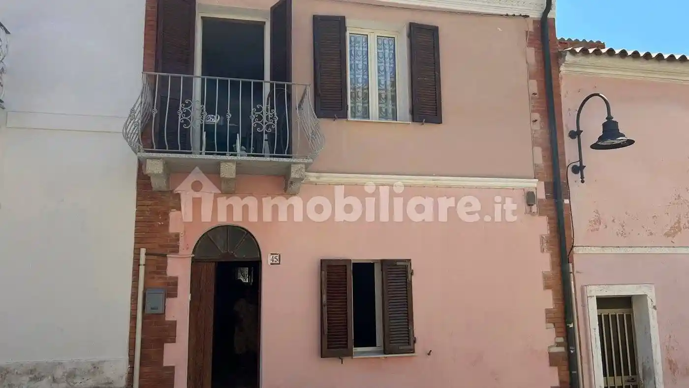 Casa indipendente in vendita a Santa Teresa Gallura