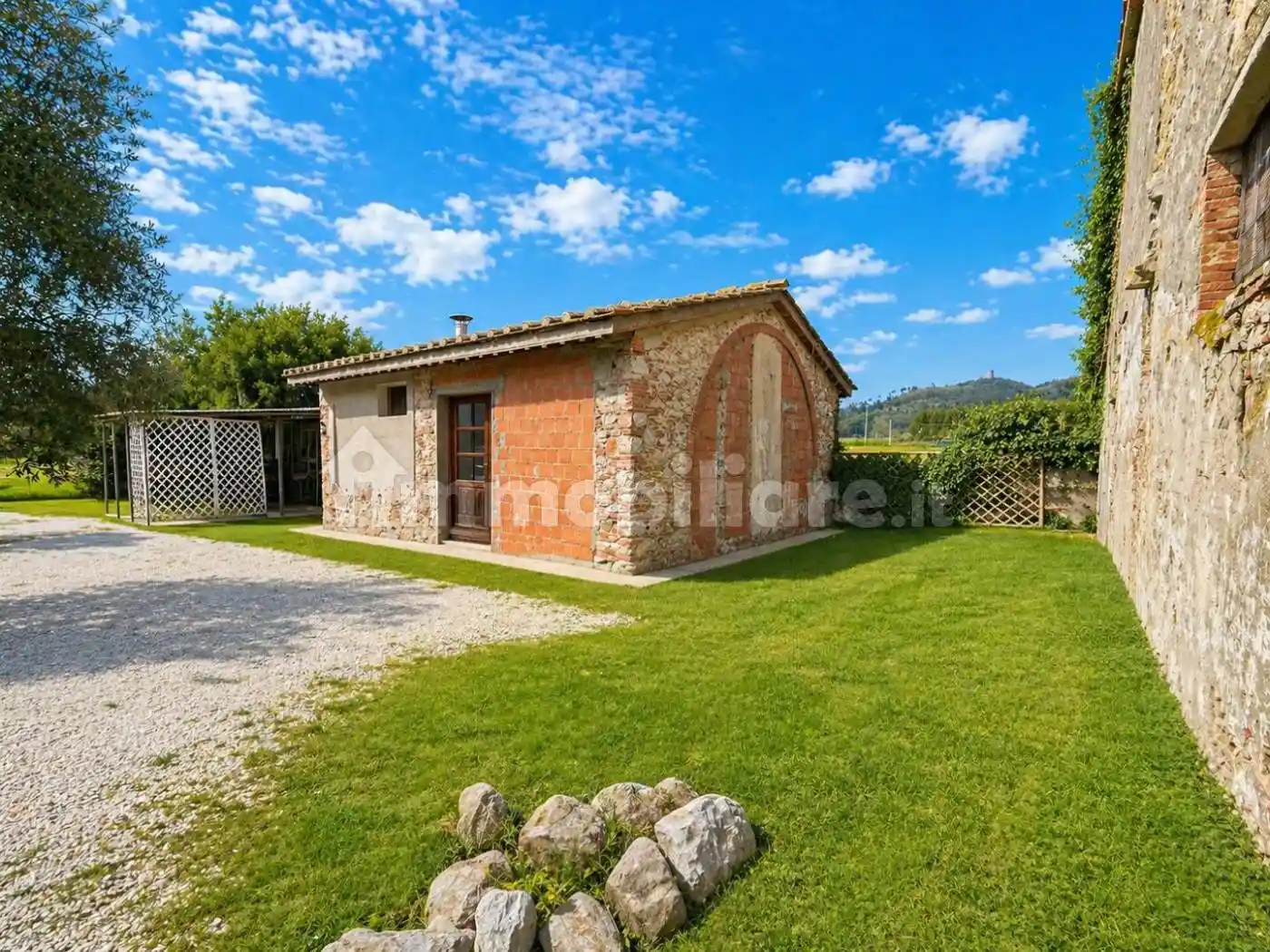 Rustico - Casale in vendita a San Giuliano Terme