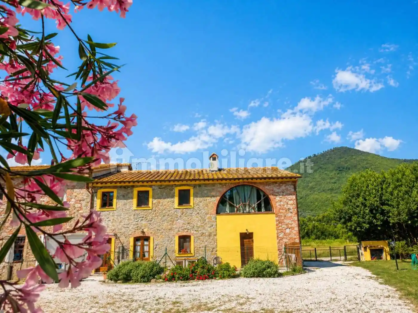 Rustico - Casale in vendita a San Giuliano Terme