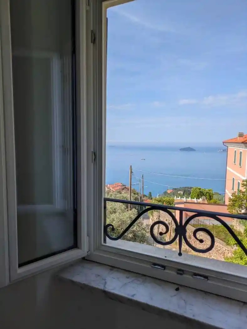 Appartamento in affitto a Lerici