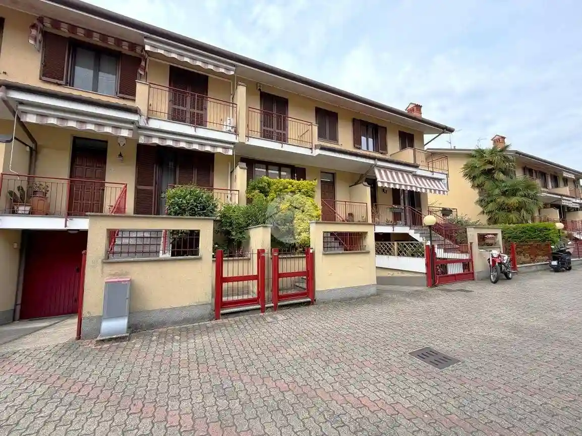 Villetta a schiera - foto 2