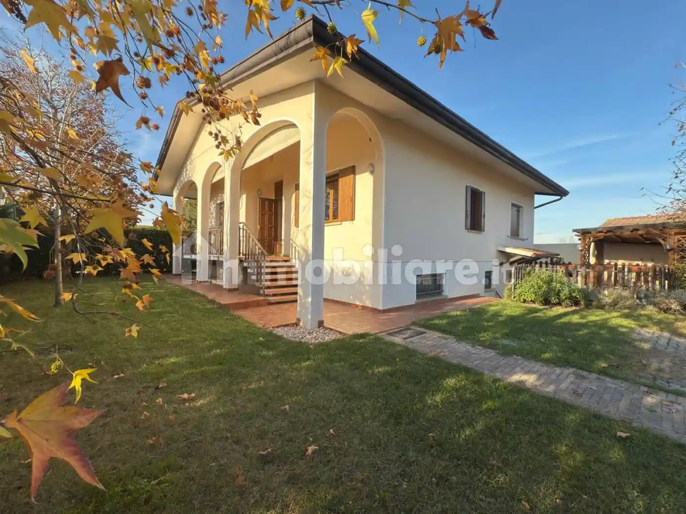 Villa in vendita a Paese