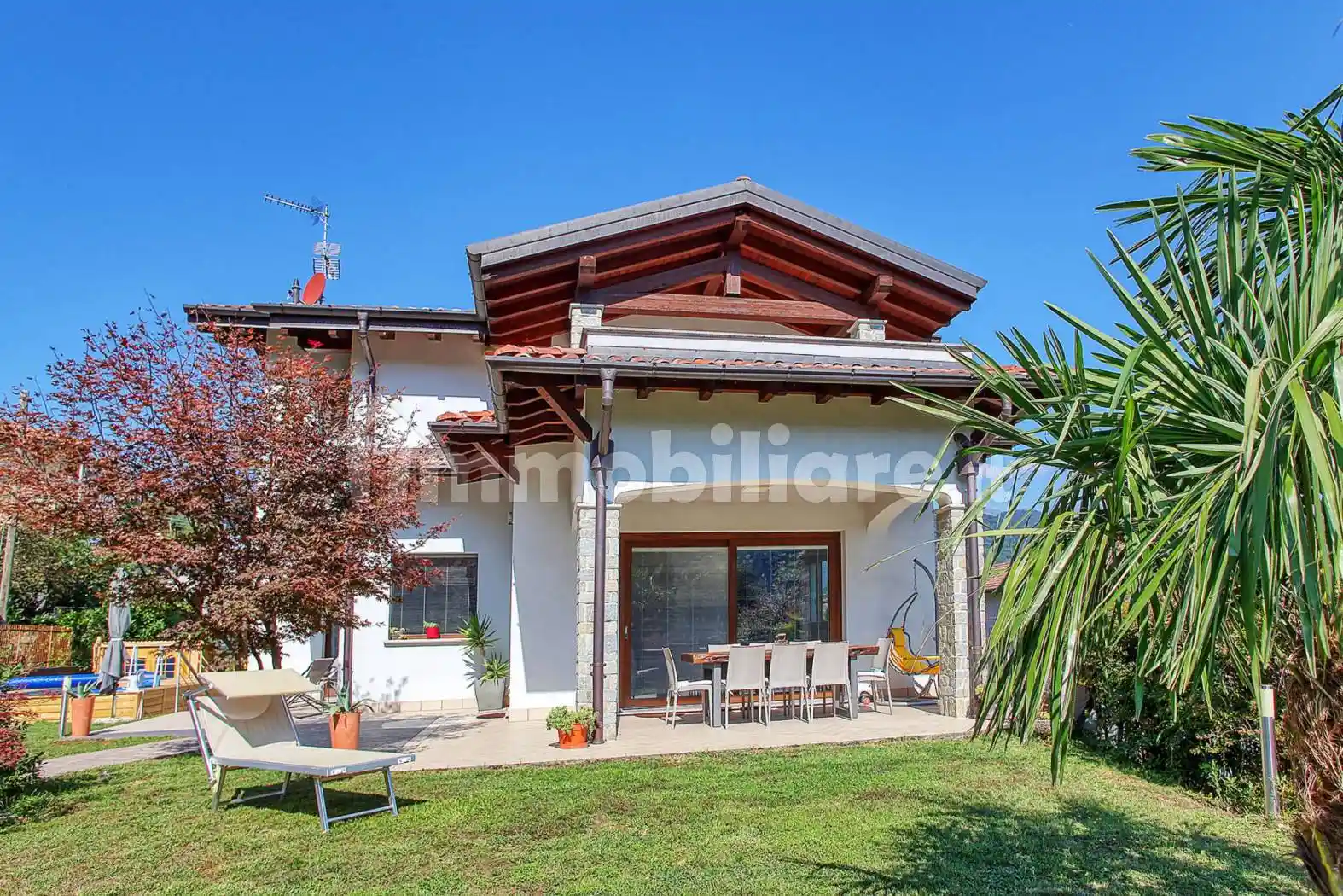 Villa in vendita a Lavena Ponte Tresa