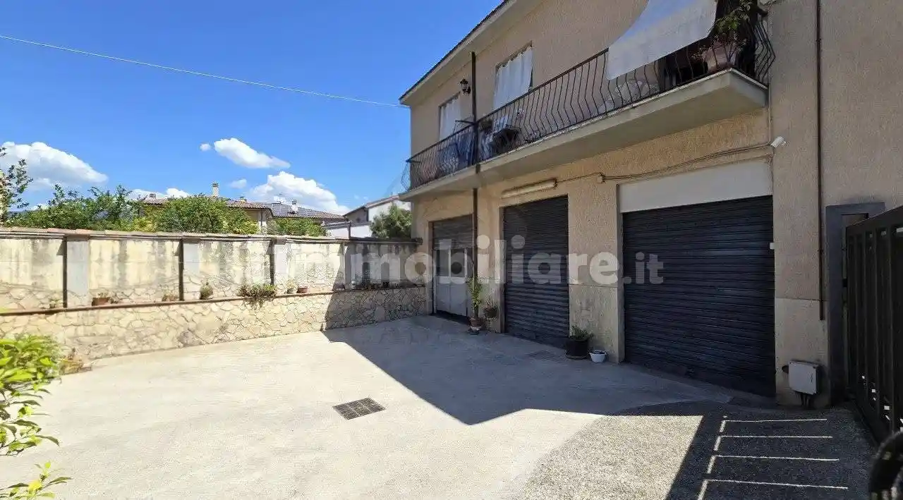 Casa indipendente in vendita a Terni