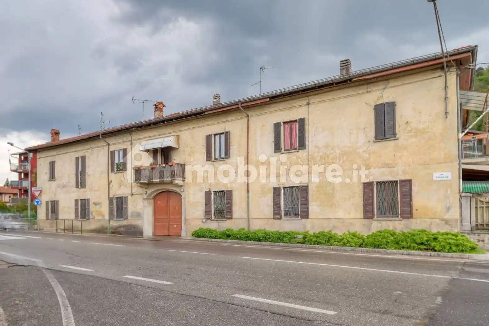 Appartamento in vendita a Marchirolo