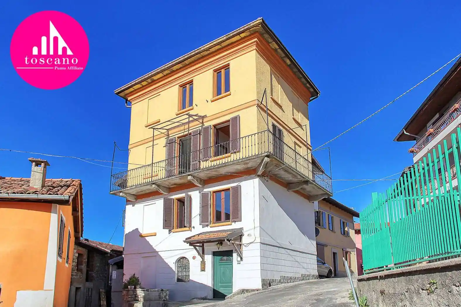 Casa indipendente in vendita a Cunardo