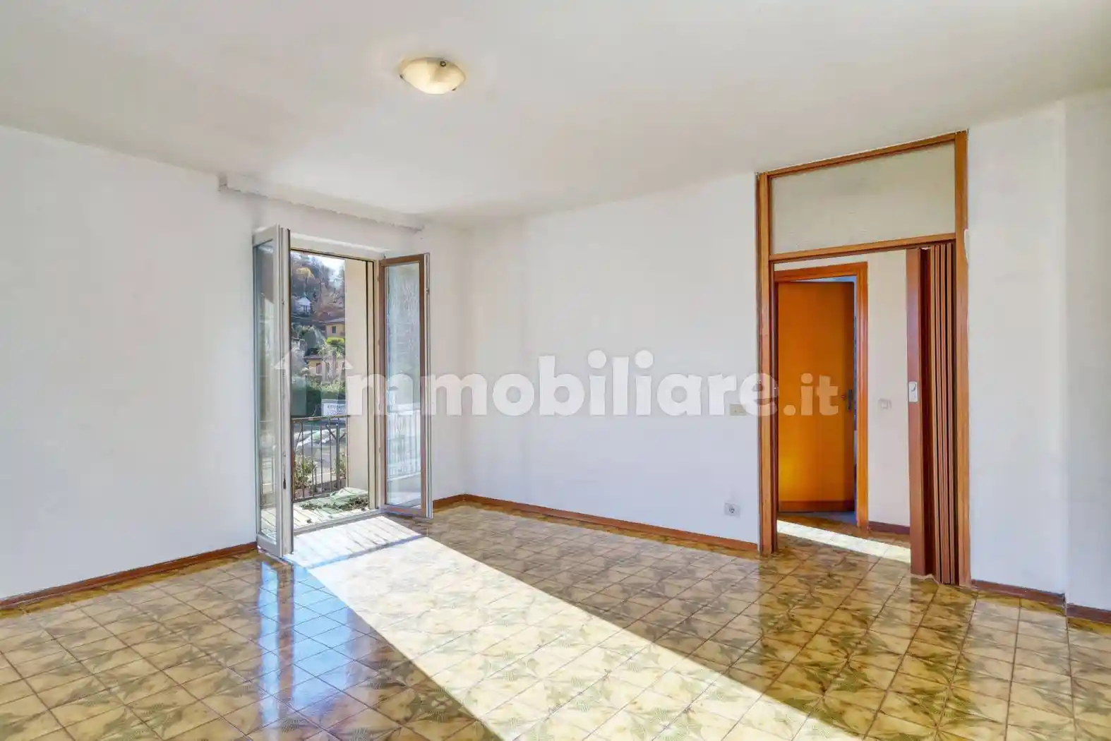 Appartamento in vendita a Marchirolo