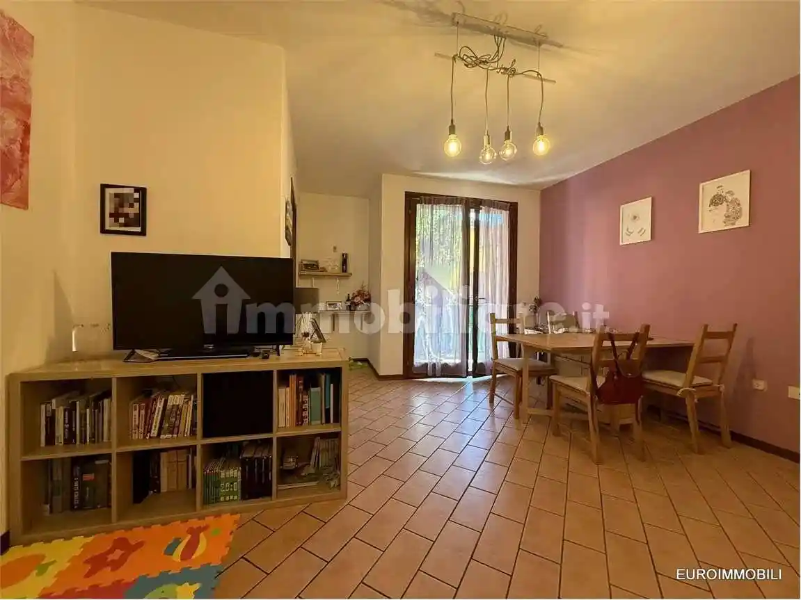Appartamento in vendita a Traversetolo