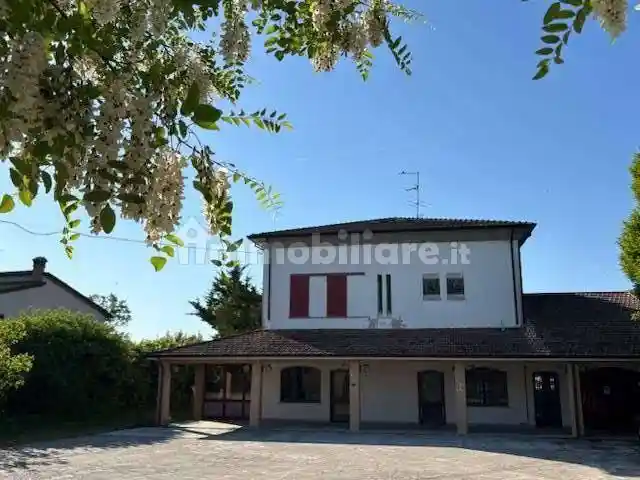 Casa indipendente in vendita a Busseto