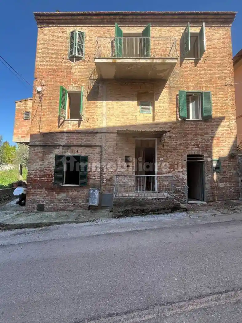 Casa indipendente in vendita a Castiglione del Lago