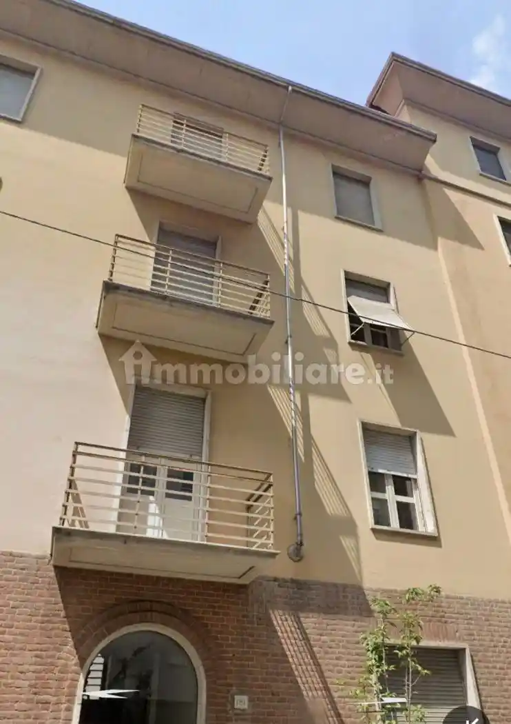 Palazzo - Edificio in vendita a Asti