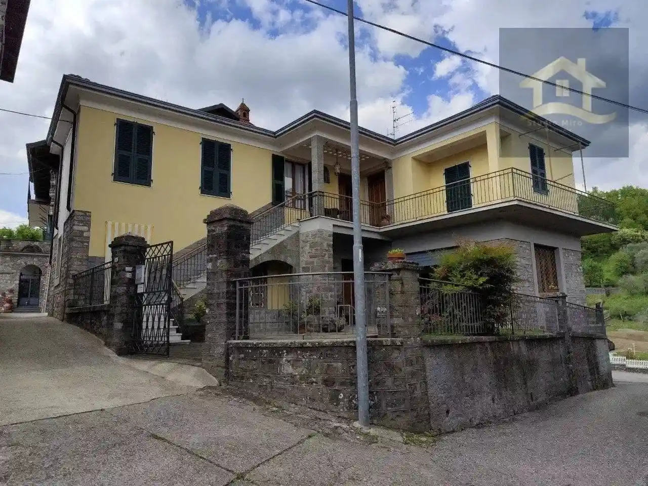 Casa indipendente in vendita a Bagnone