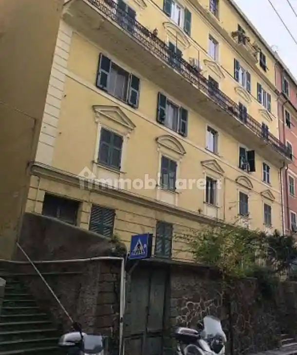 Appartamento in vendita a Genova