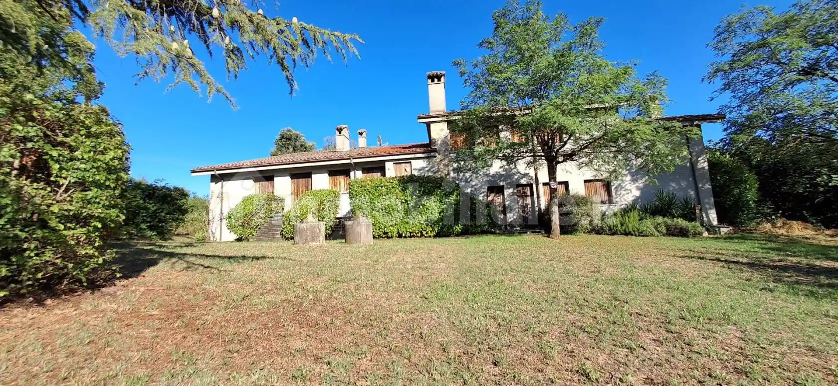 Villa in vendita a Piozzano