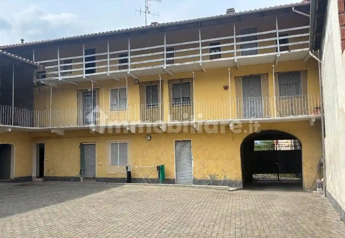 Casa indipendente in vendita a Perosa Canavese