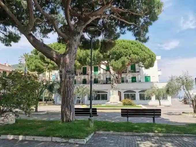 Palazzo - Edificio - foto 2