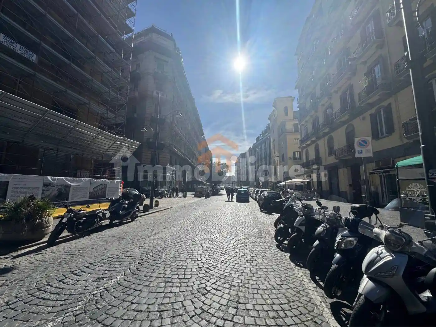 Appartamento in vendita a Napoli